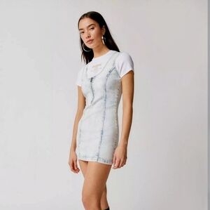 💙Guess For Urban Outfitters Demin Acid Washed Mini Dress